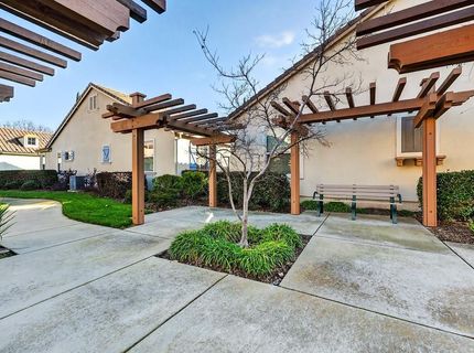 1040 Cabris Ln, Roseville, CA 95747 Photo