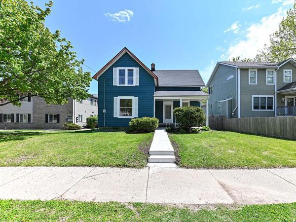 3270 92nd STREET, Milwaukee, WI 53227