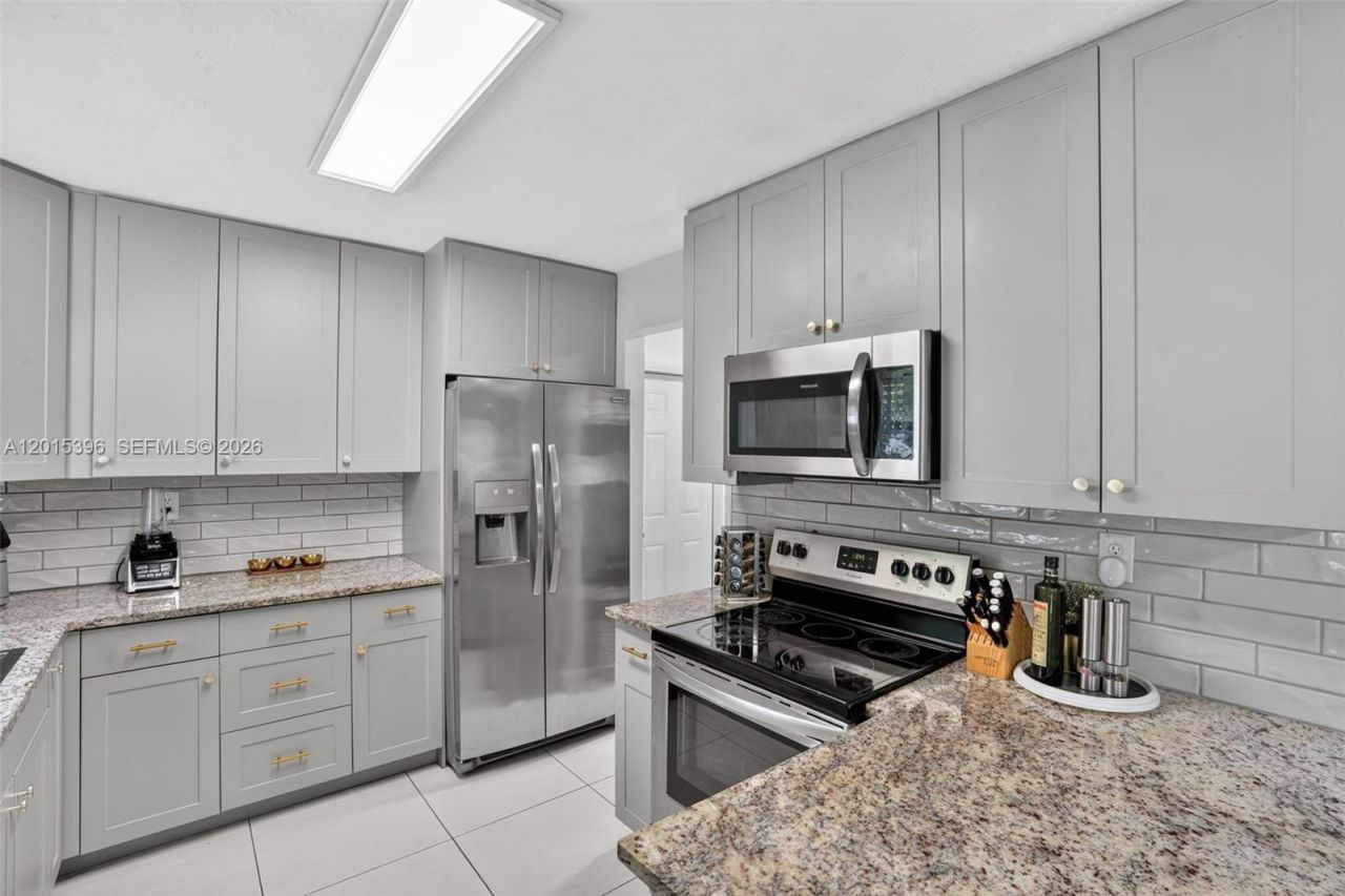 7860 NW 10th St, Pembroke Pines, FL 33024 Photo