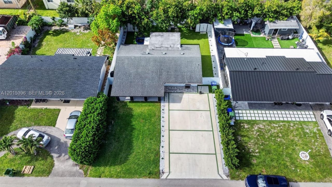 7860 NW 10th St, Pembroke Pines, FL 33024 Photo