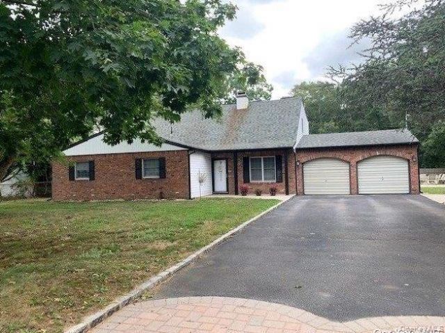 10 Rita Drive, Mount Sinai, NY 11766 Main Photo