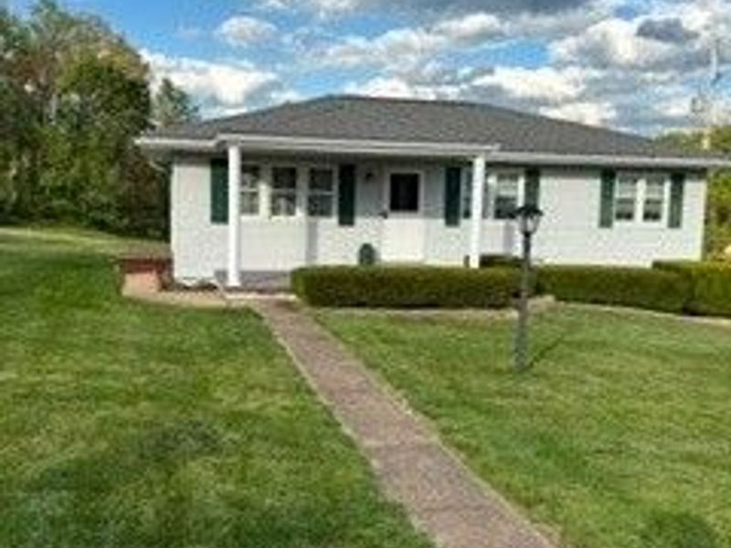 25 Grant Circle Circle, Toronto, OH 43964 Photo 3