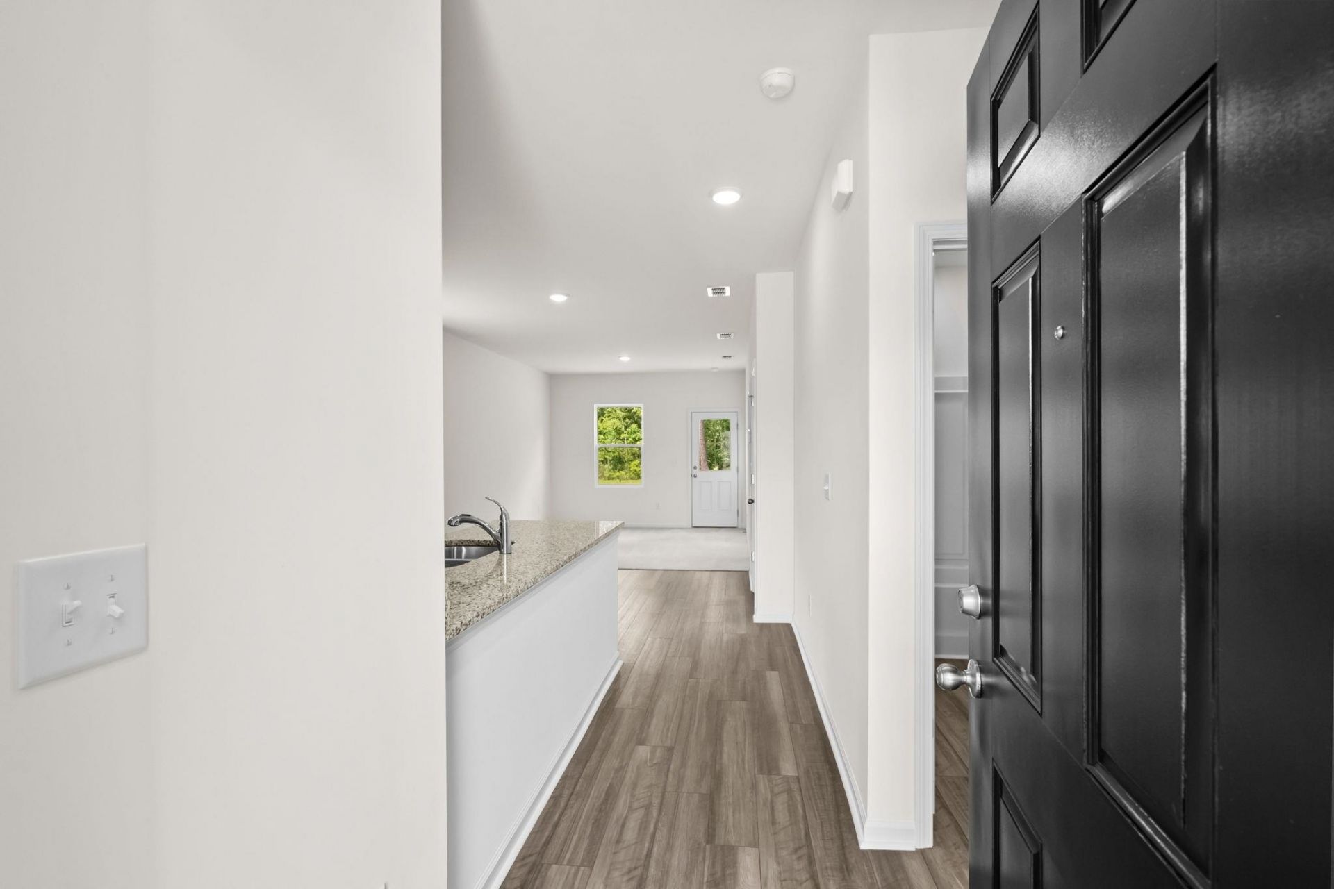 450 Castillo Dr.  Photo 4
