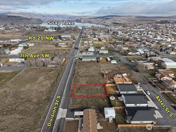 8 Division St S, Soap Lake, WA 98851