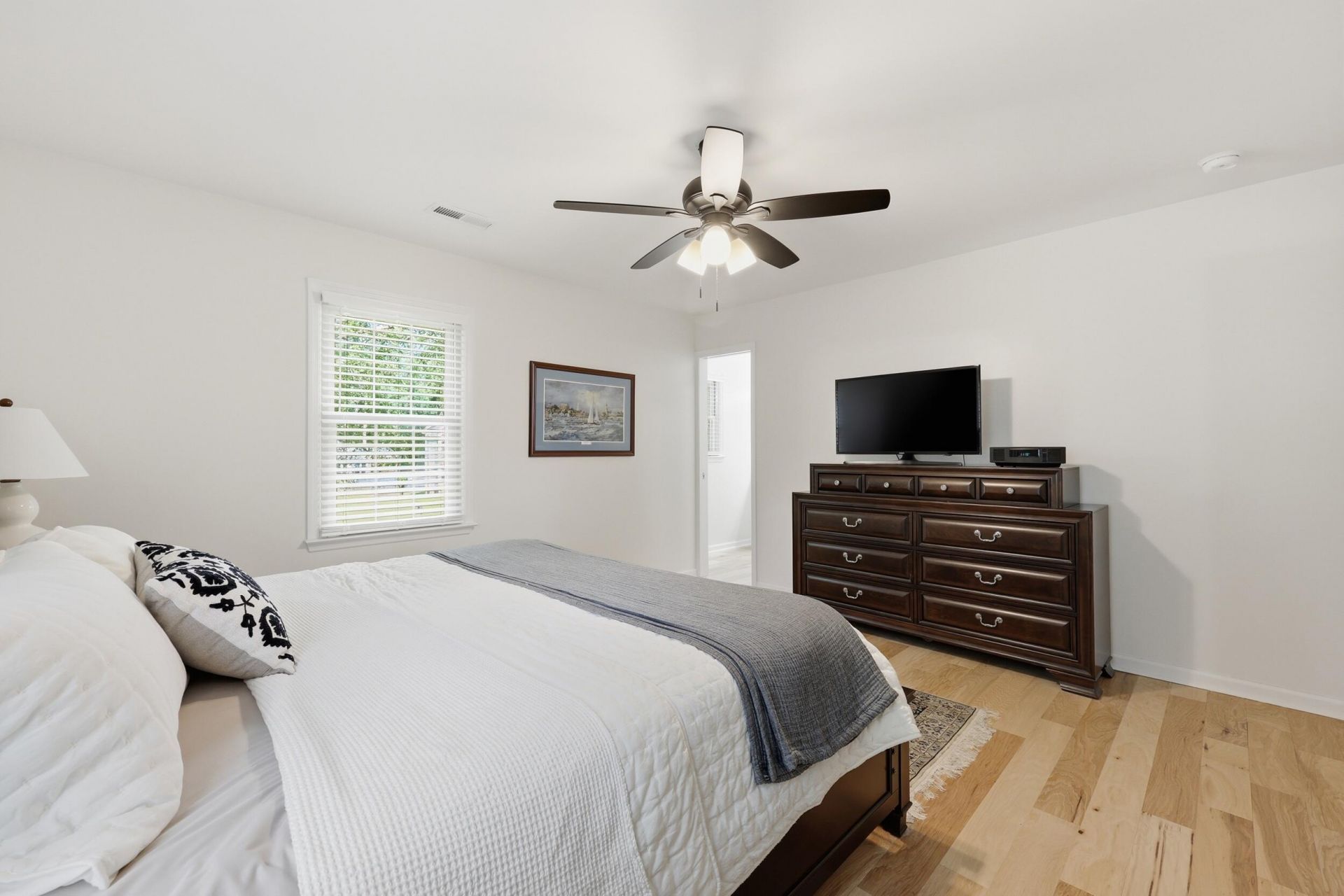106 Annandale Court Photo 17