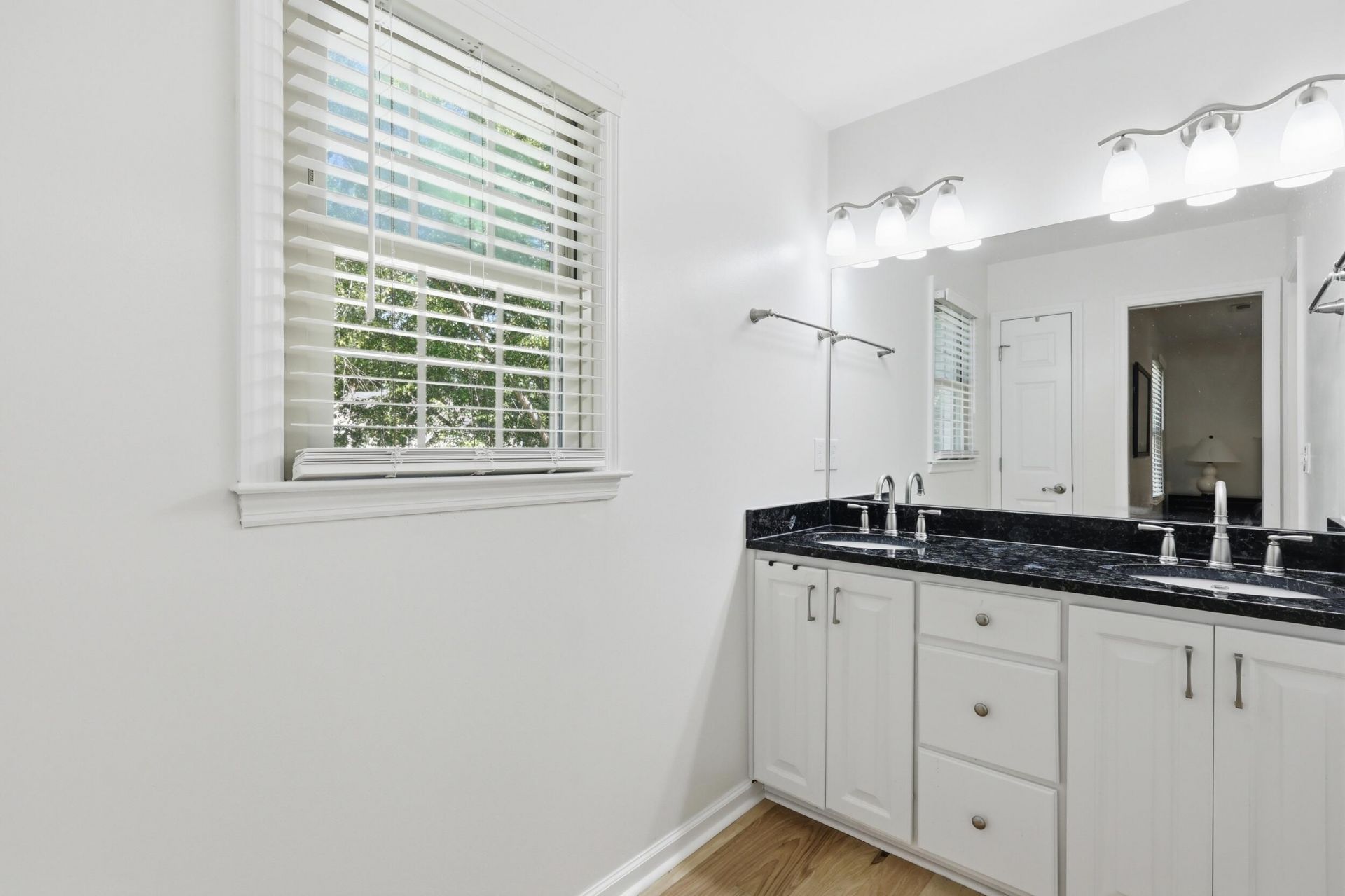 106 Annandale Court Photo 18