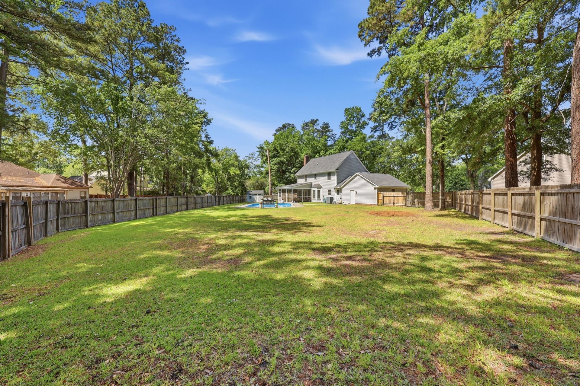 106 Annandale Court Photo 32