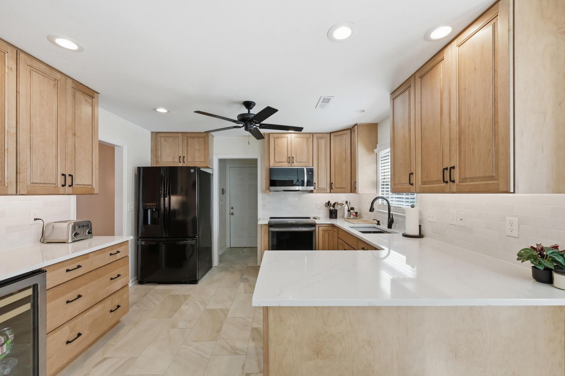 106 Annandale Court Photo 8