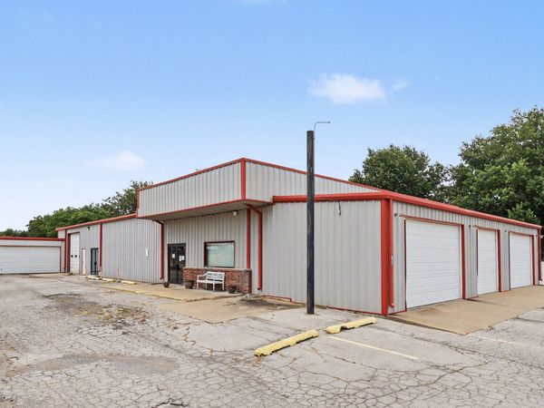 106 N Lombard Lane, Skiatook, OK 74070