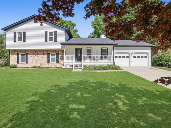 4805 Brandon Acres Lane , Buford, GA 30519
