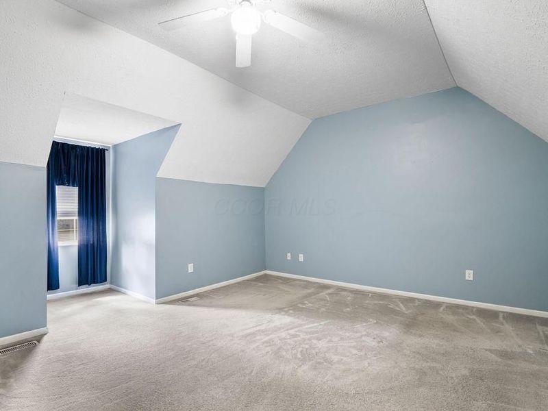 8626 Lazelle Commons Drive , Lewis Center, OH 43035 Photo 28