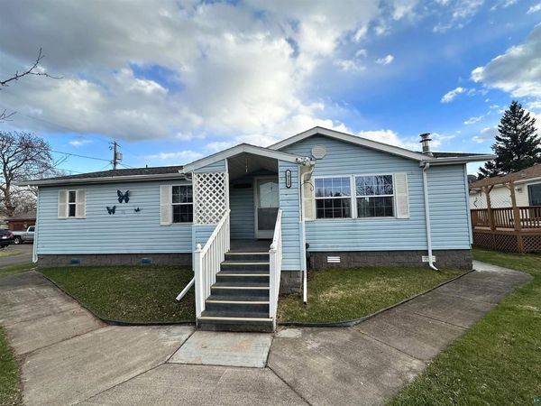 2520 17th St, Superior, WI 54880