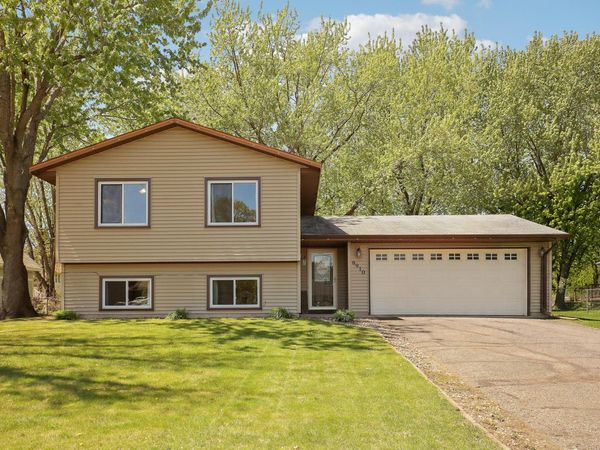8910 Janero Avenue S, Cottage Grove, MN 55016