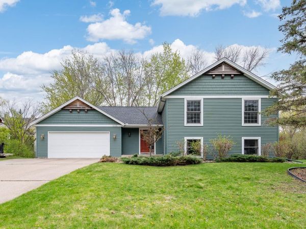 10135 47th Avenue N, Plymouth, MN 55442