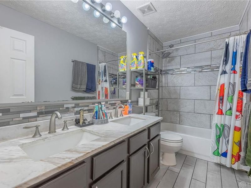 6553 Fountainhead Drive, Huber Heights, OH 45424 Photo 16