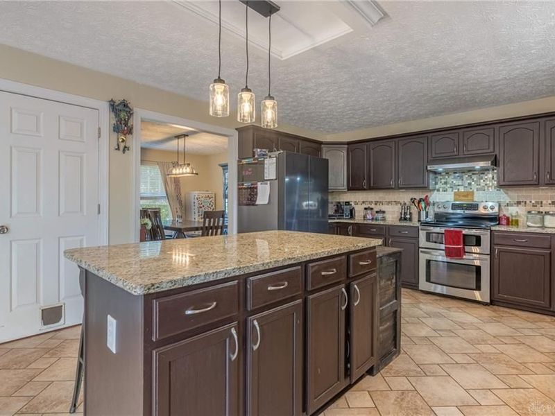 6553 Fountainhead Drive, Huber Heights, OH 45424 Photo 5