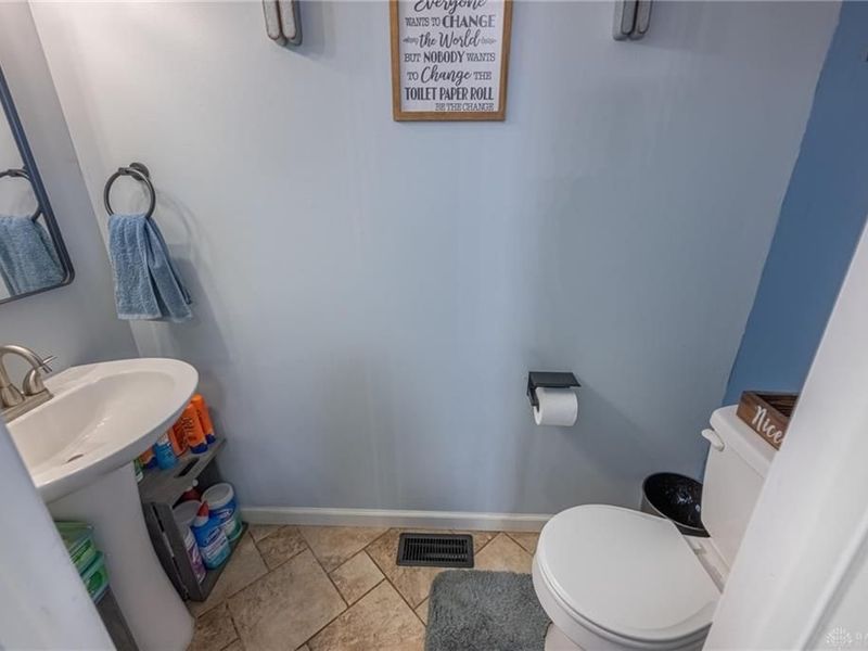 6553 Fountainhead Drive, Huber Heights, OH 45424 Photo 9
