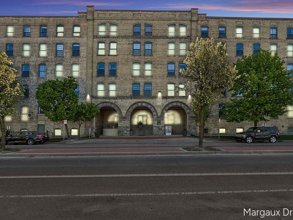 940 Monroe Avenue NW, Unit 552, Grand Rapids, MI 49503