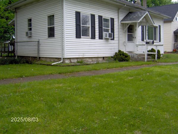 413 S Clay Street, Sturgis, MI 49091