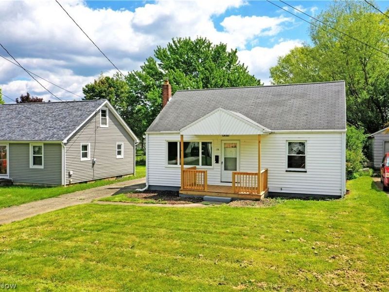 73 N Edgehill Avenue, Youngstown, OH 44515 Photo 2