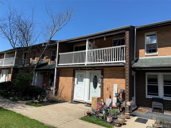238 artist lake drive , Middle Island, NY 11953