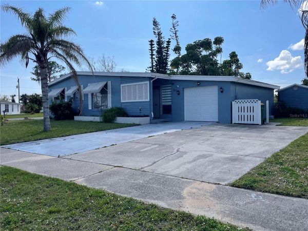 2171 BIRCHCREST BOULEVARD , PORT CHARLOTTE, FL 33952