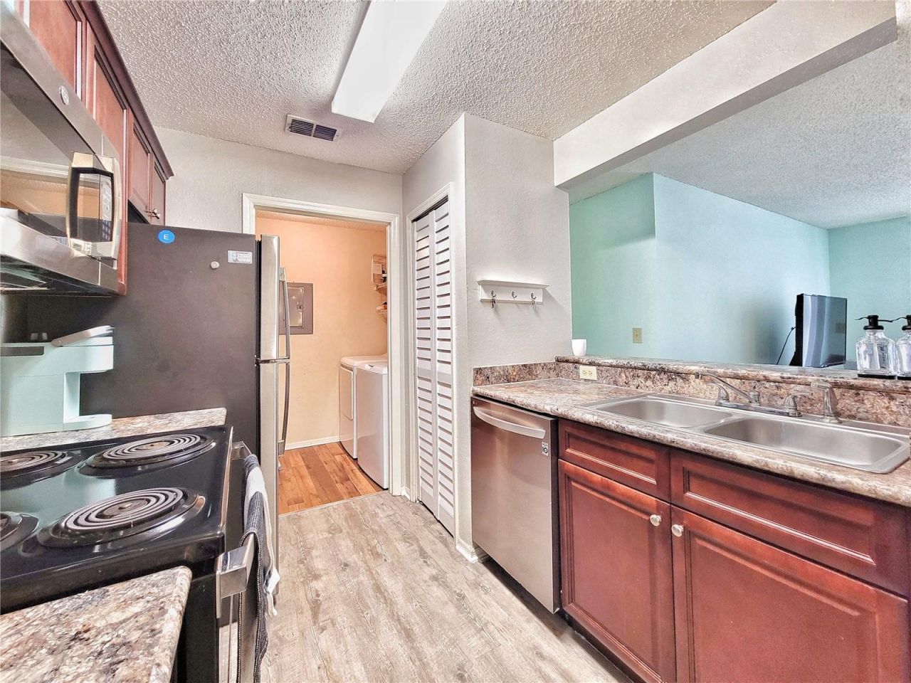 3705 SW 27th Street , Unit 316, Gainesville, FL 32608 Photo