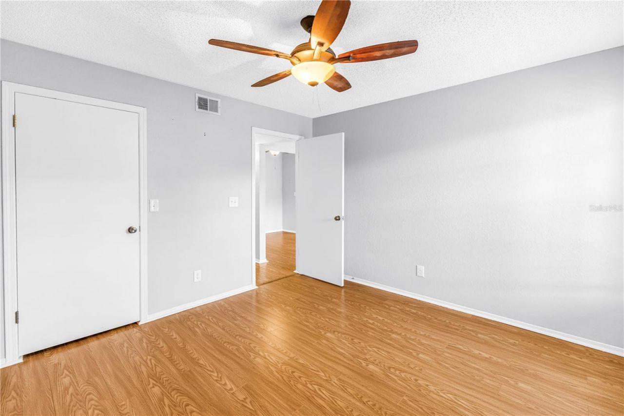 10200 Gandy Boulevard N, Unit 807, Saint Petersburg, FL 33702 Photo