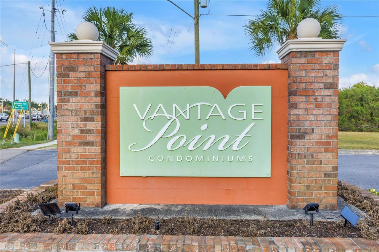 10200 Gandy Boulevard N, Unit 807, Saint Petersburg, FL 33702 Photo