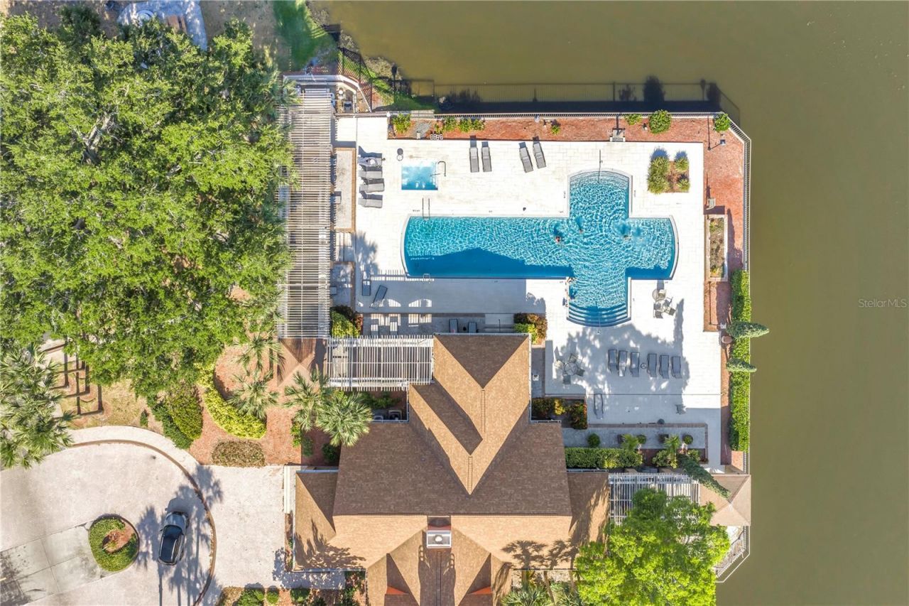 10200 Gandy Boulevard N, Unit 807, Saint Petersburg, FL 33702 Photo