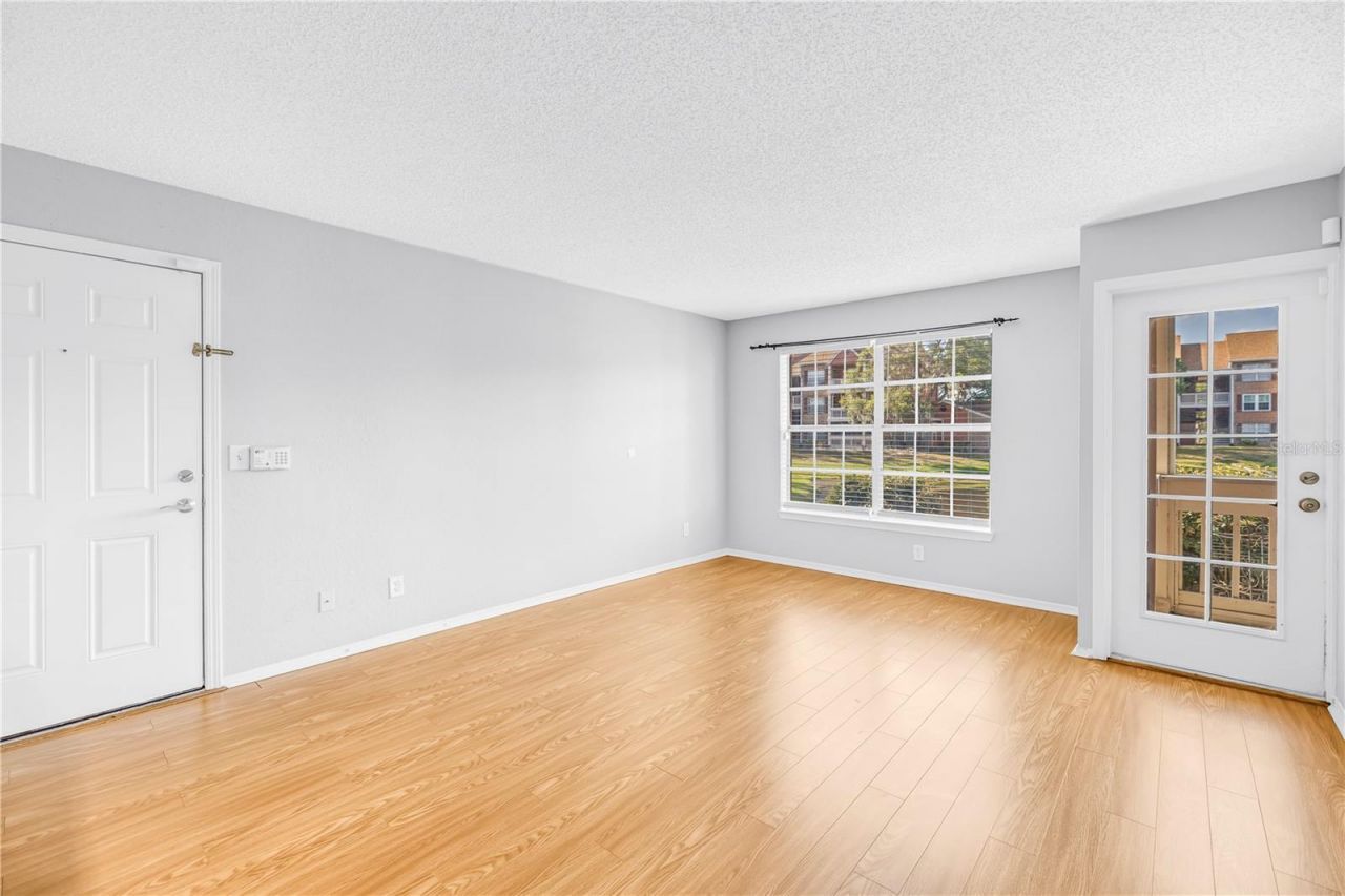 10200 Gandy Boulevard N, Unit 807, Saint Petersburg, FL 33702 Photo