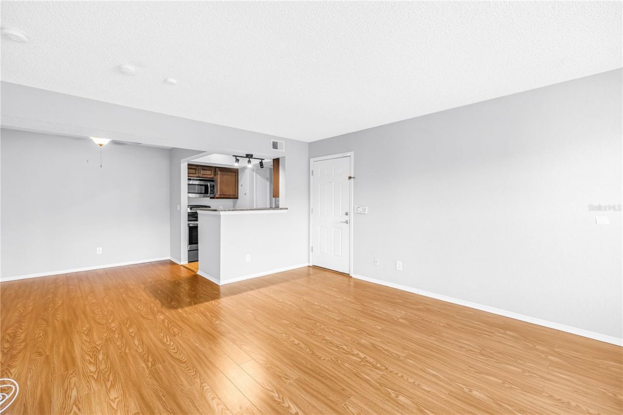 10200 Gandy Boulevard N, Unit 807, Saint Petersburg, FL 33702 Photo