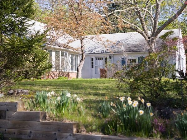 5 Summer Street, Weston, MA 02493