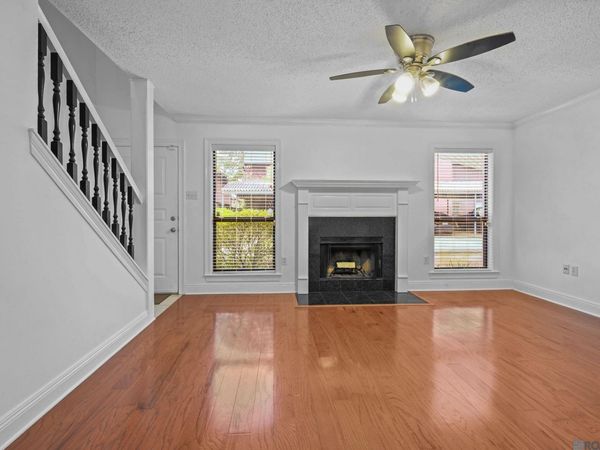 954 Ridgepoint Ct, Unit #15 D, Baton Rouge, LA 70810