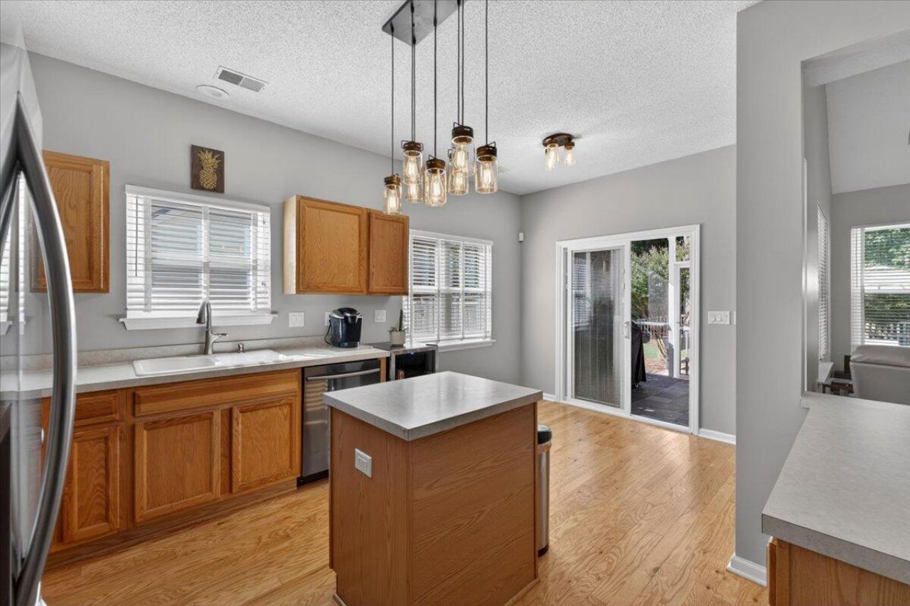 5356 Greggs Landing Photo 14