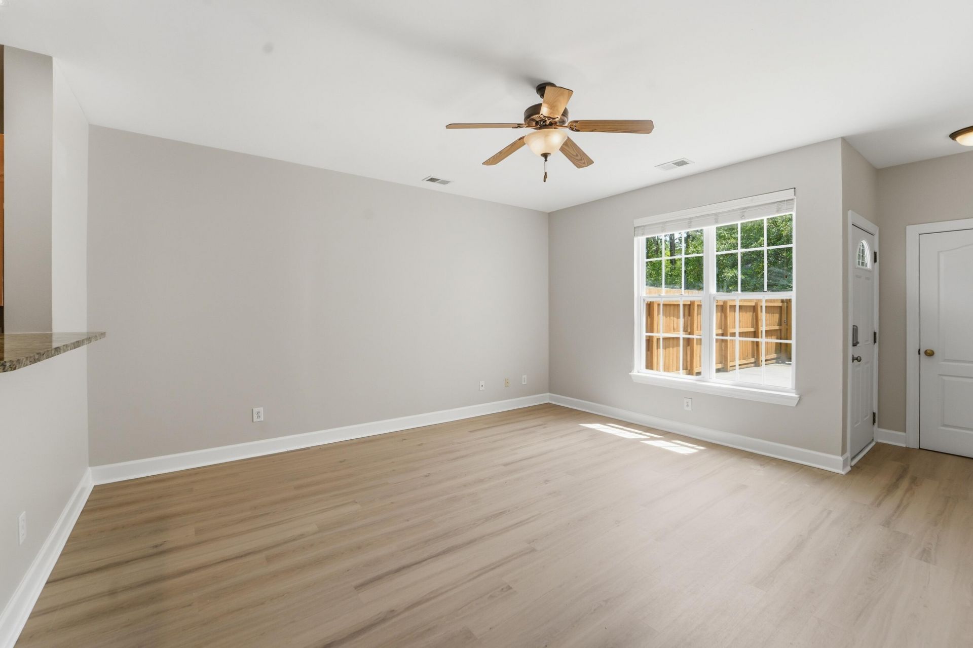 1823 Brittlebush Lane Photo 18