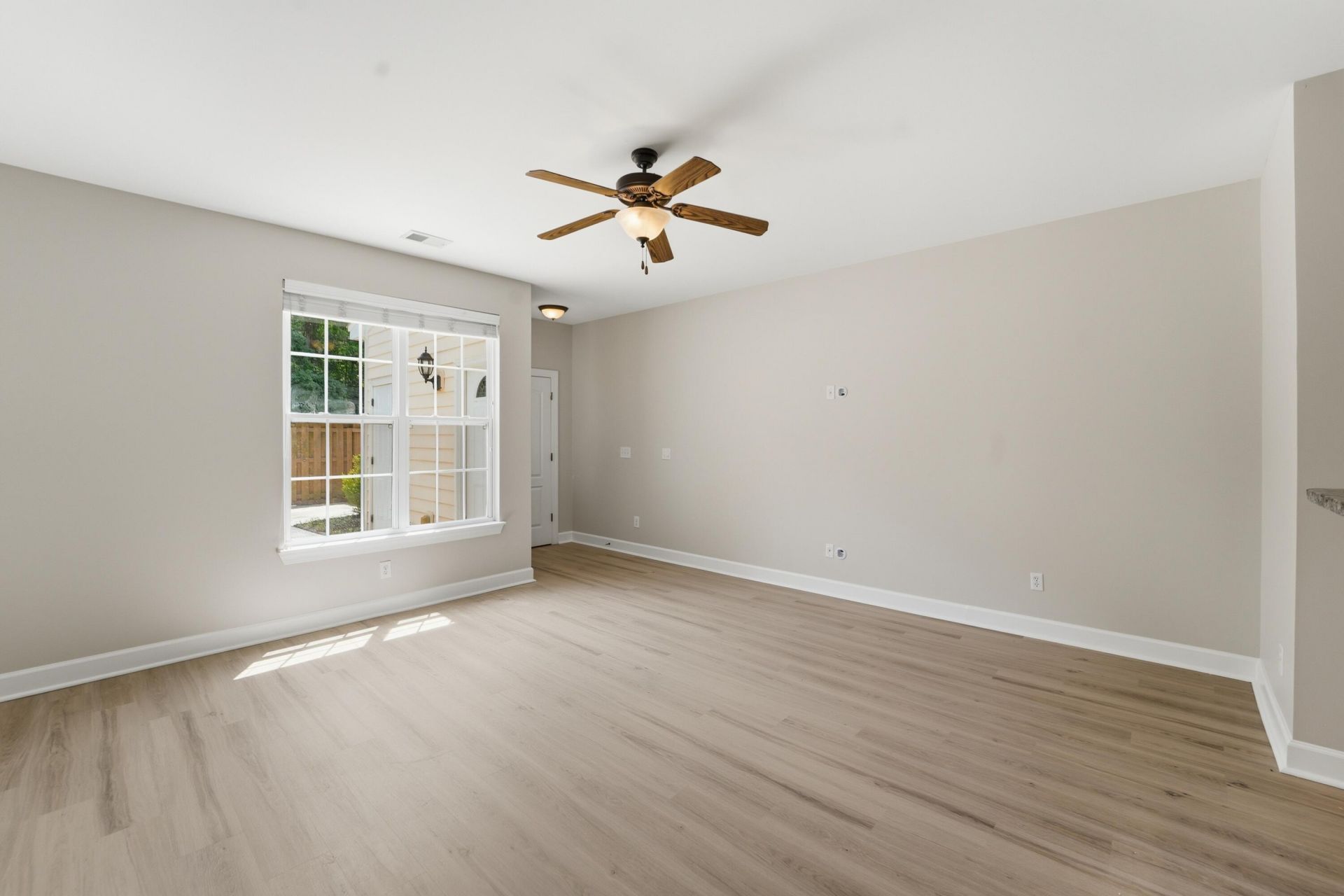1823 Brittlebush Lane Photo 19