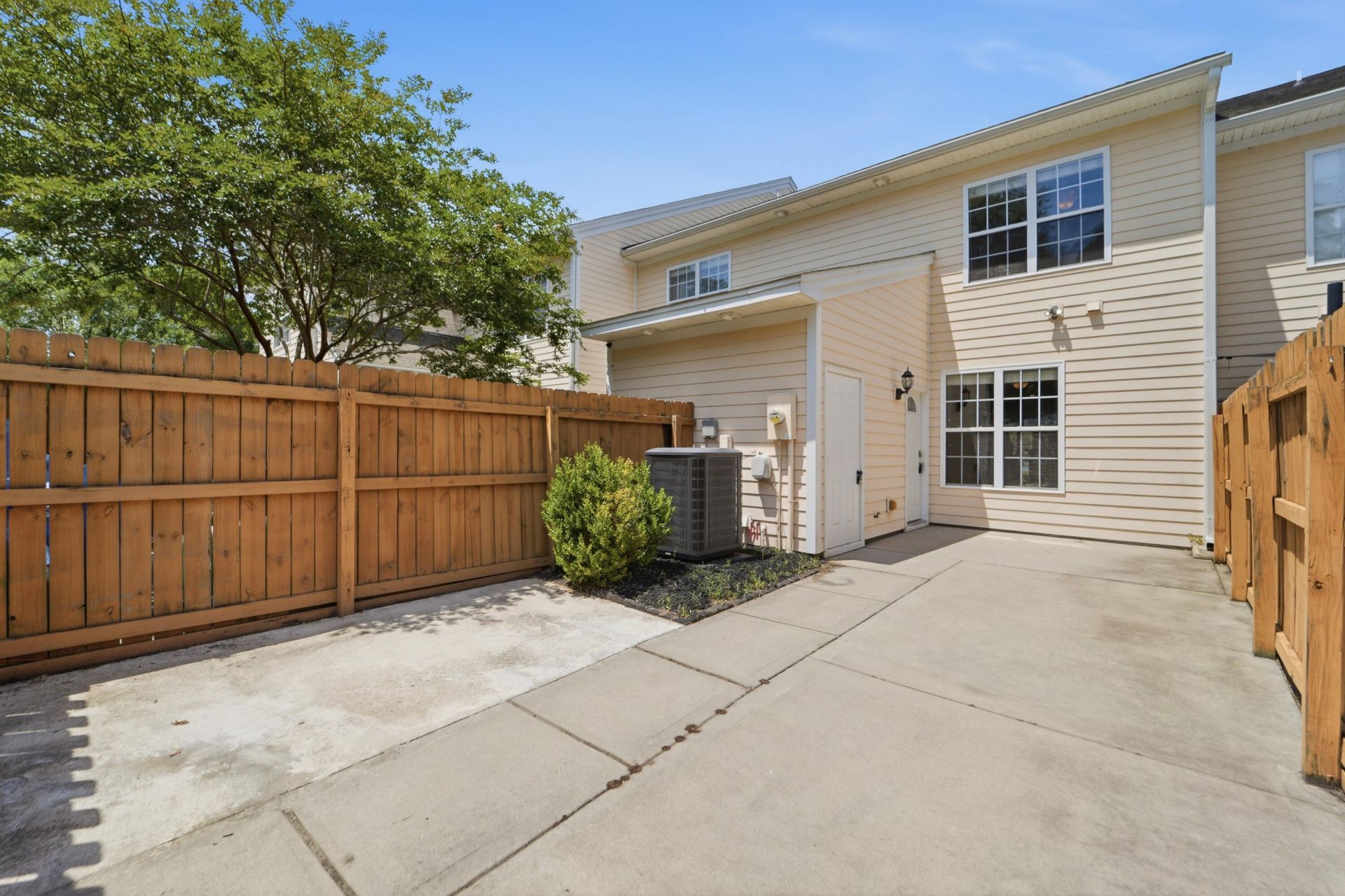 1823 Brittlebush Lane Photo 23