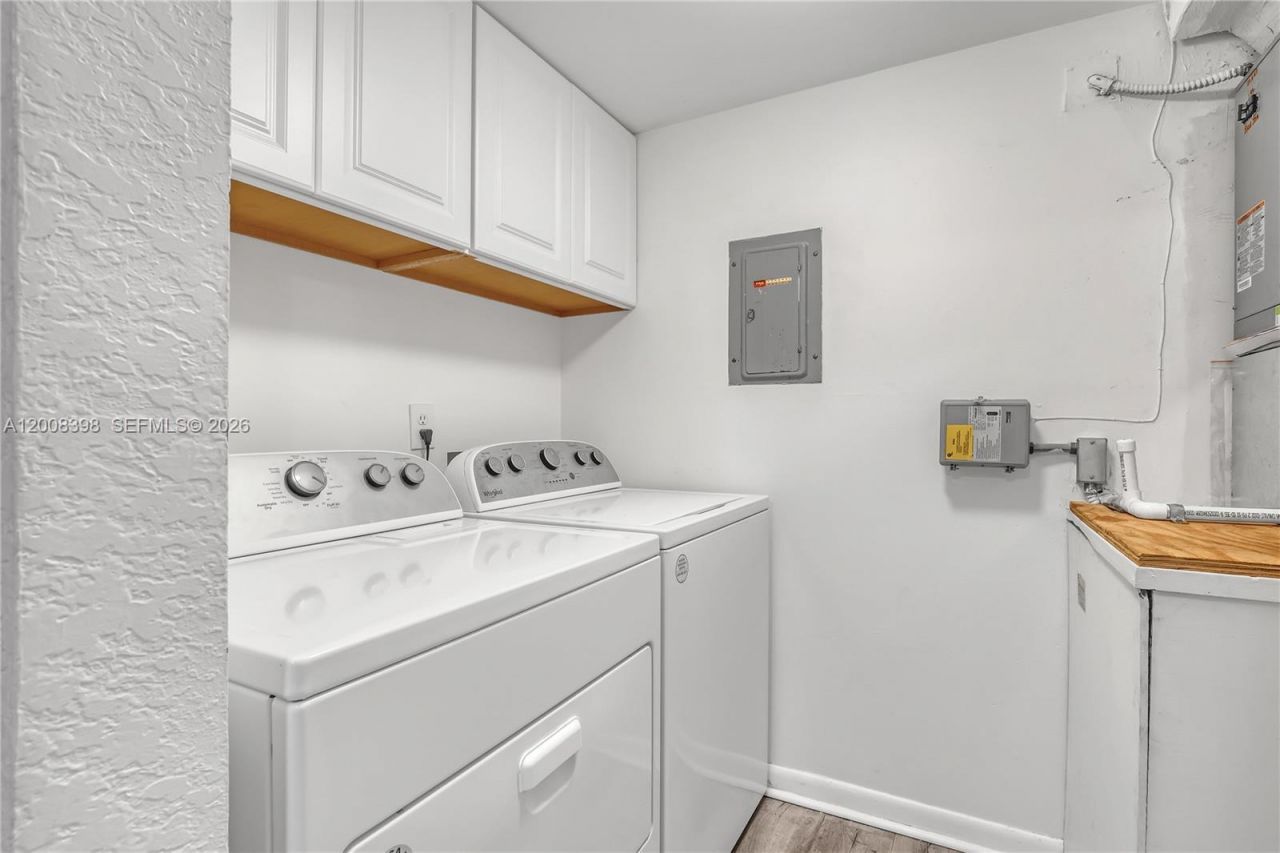 325 Pine Ridge Cir , Unit D-1, Greenacres, FL 33463 Photo