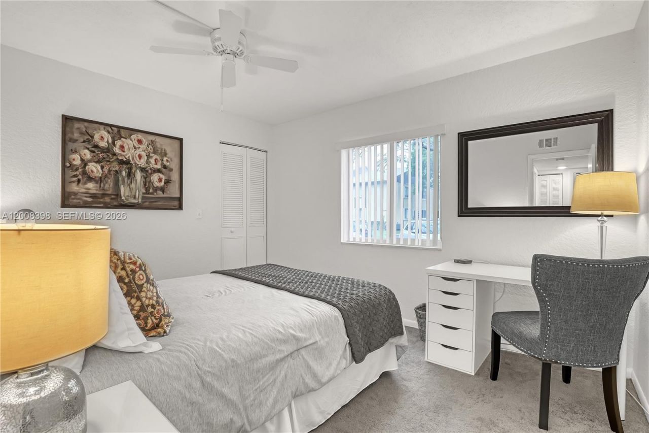 325 Pine Ridge Cir , Unit D-1, Greenacres, FL 33463 Photo