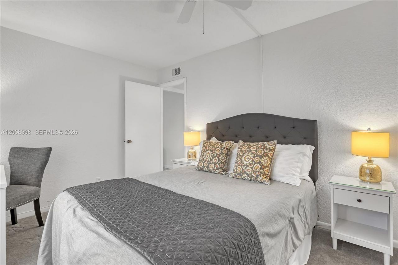 325 Pine Ridge Cir , Unit D-1, Greenacres, FL 33463 Photo