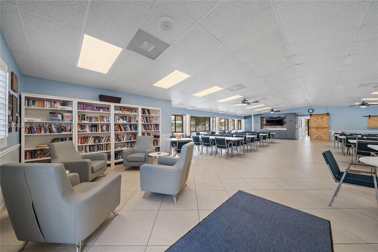 325 Pine Ridge Cir , Unit D-1, Greenacres, FL 33463 Photo