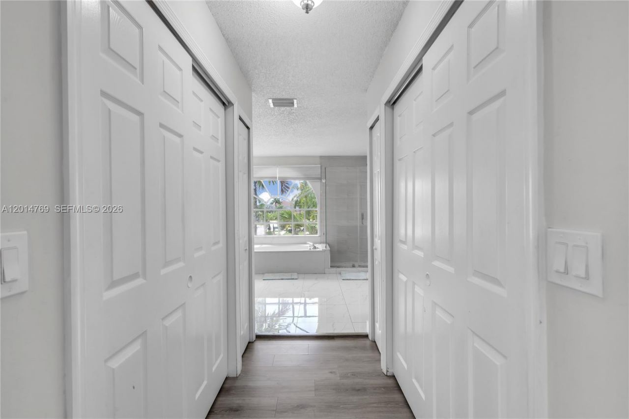 2383 SW 181st Ter, Miramar, FL 33029 Photo