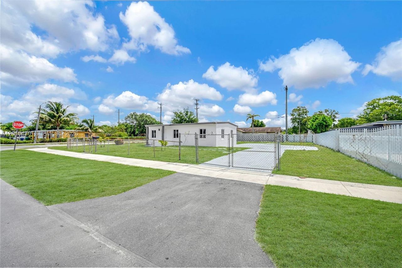 15575 NW 27th Ave, Miami Gardens, FL 33054 Photo