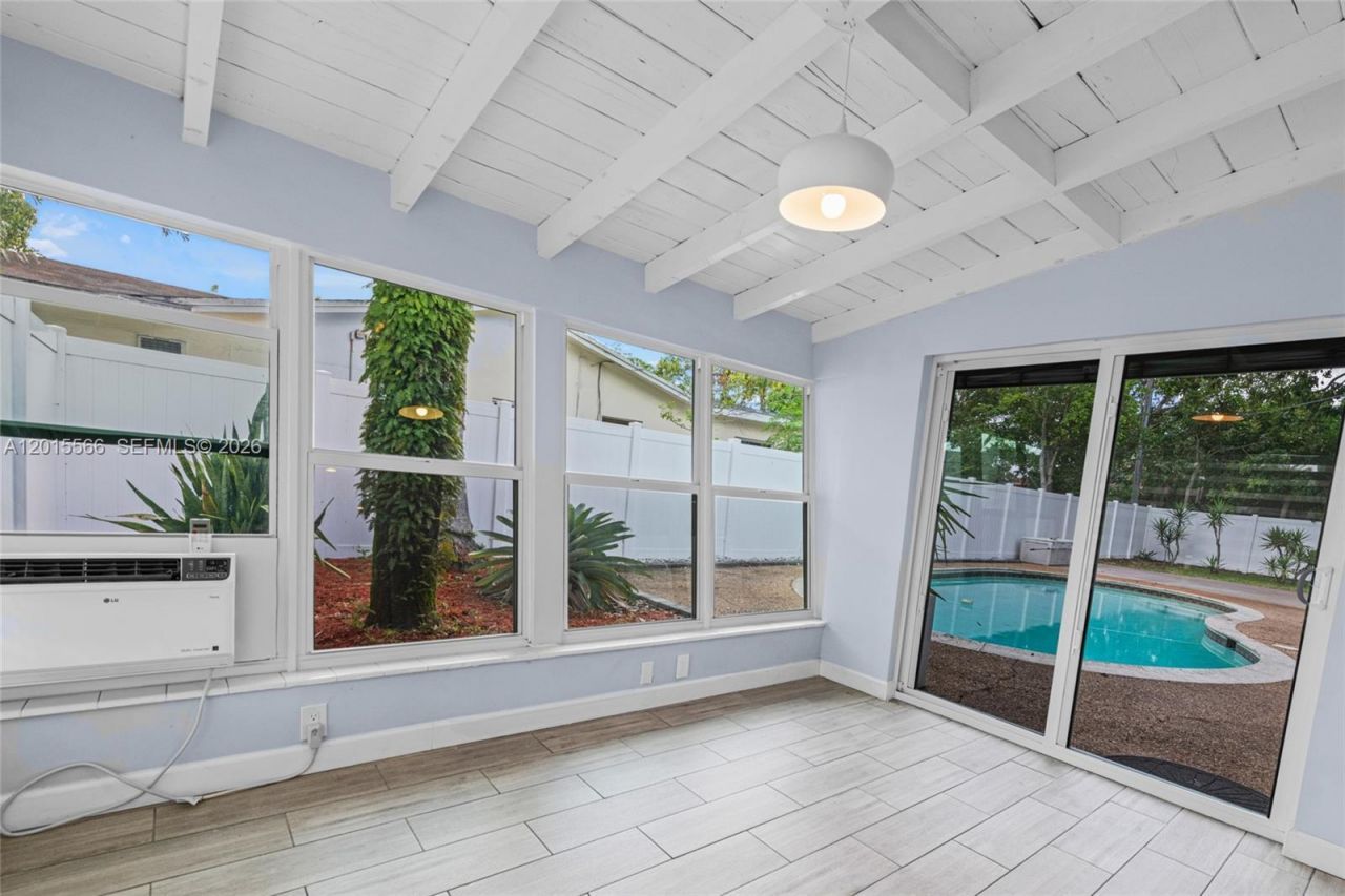 309 NW 43rd Ave, Plantation, FL 33317 Photo