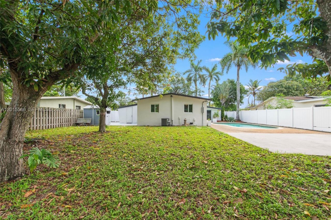309 NW 43rd Ave, Plantation, FL 33317 Photo