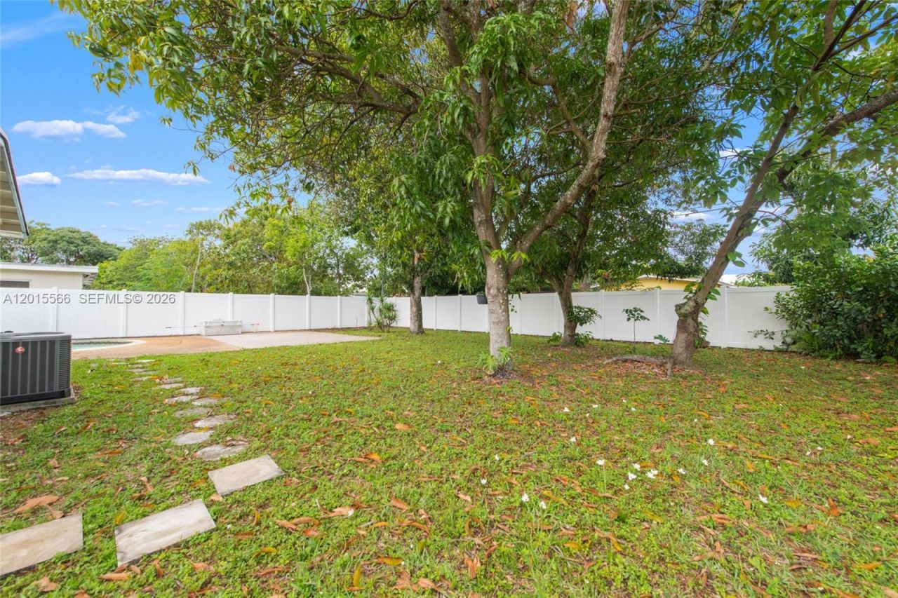 309 NW 43rd Ave, Plantation, FL 33317 Photo