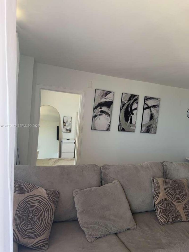 13499 Biscayne Blvd, Unit 906, North Miami, FL 33181 Photo
