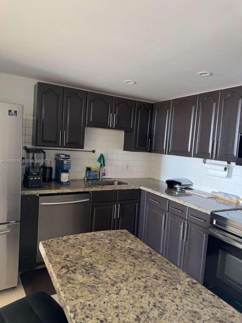 13499 Biscayne Blvd, Unit 906, North Miami, FL 33181 Photo