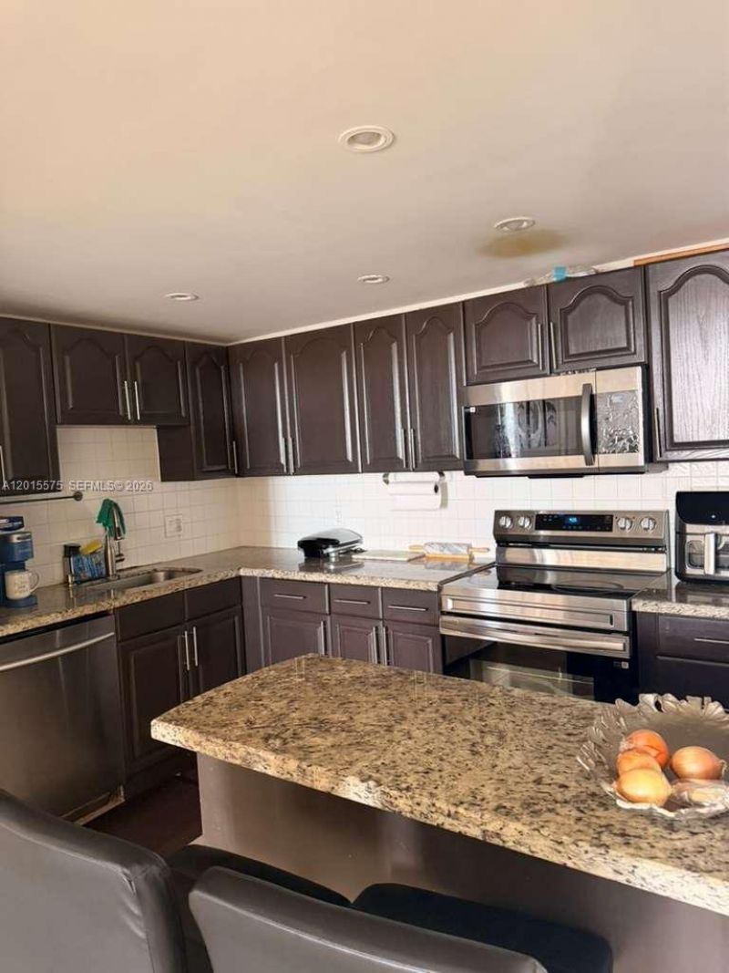 13499 Biscayne Blvd, Unit 906, North Miami, FL 33181 Photo